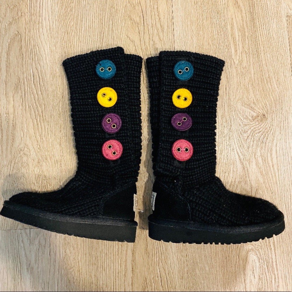 EUC Girls UGGs size 8